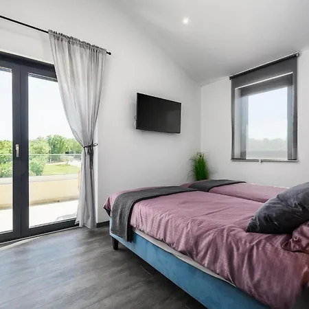 Nobu Будинок відпочинку Пула